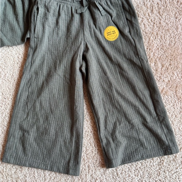 Cat & Jack Olive Green Ribbed Two-Piece Set - Picture 3 of 3